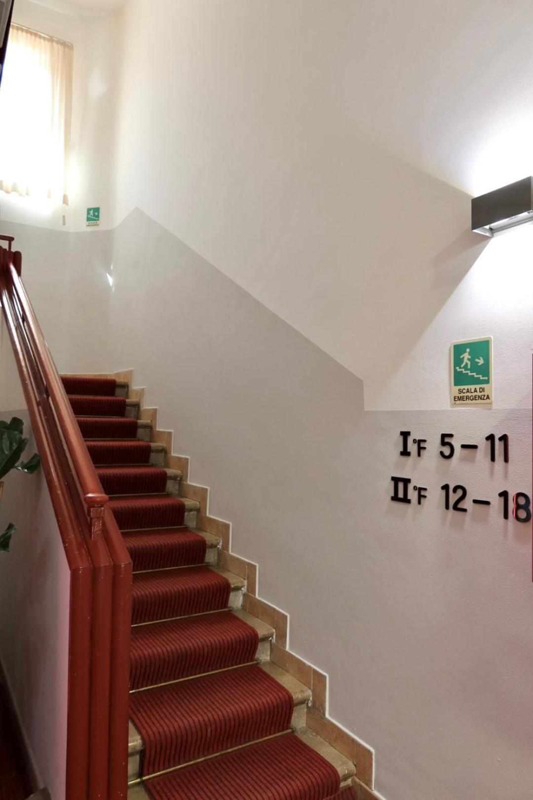 Hotel Sara Milano Exterior foto